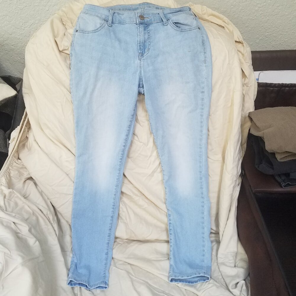 Light-Wash Skinny Jeans